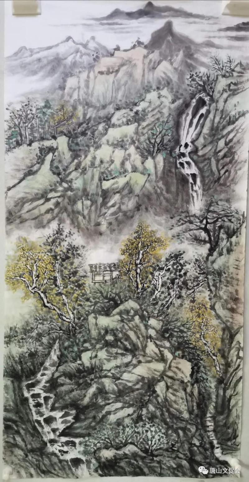 春 山.jpg
