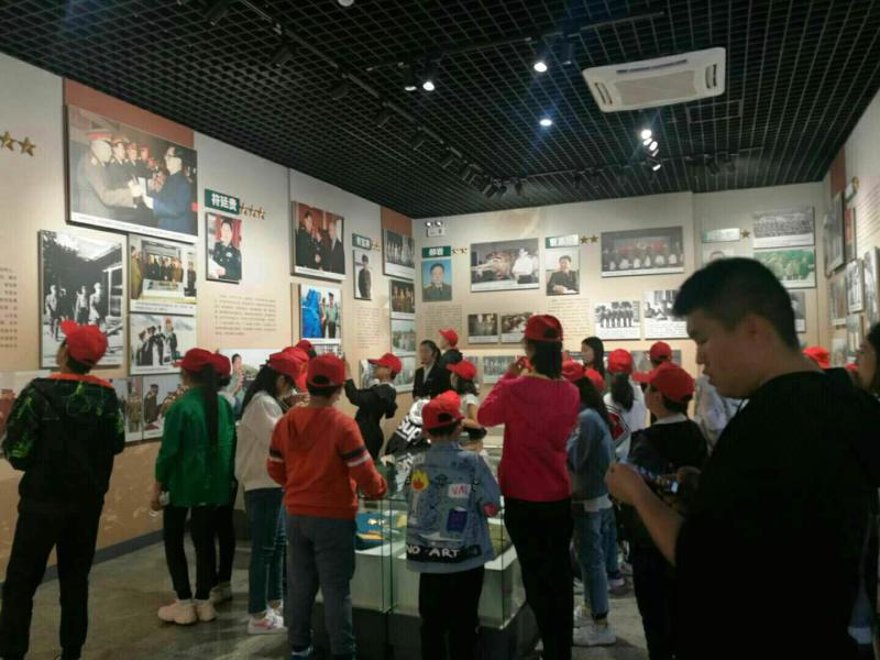 五一参观2.jpg